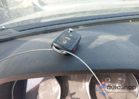 2016 Volkswagen Passat 1.8T S z USA, uszkodzony, nr VIN 1VWAS7A3XGC052774